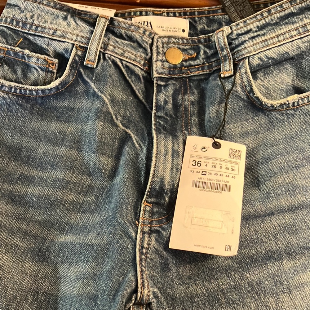 Zara 70’s high rise full length Jeans size 36  US seize 4 faded blue